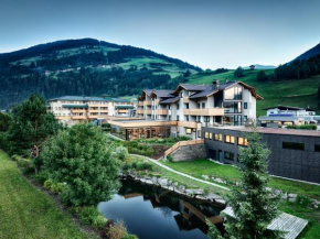 Отель Dolomiten Residenz - Sporthotel Sillian, Зиллиан